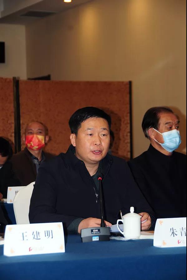 王元山董事长宣读获奖名单有关领导为获奖代表颁奖获奖代表王惠玲发表